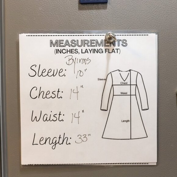 Byinns size M raspberry color floral ruched bodice flutter sleeve dress - NWT - Picture 2 of 16